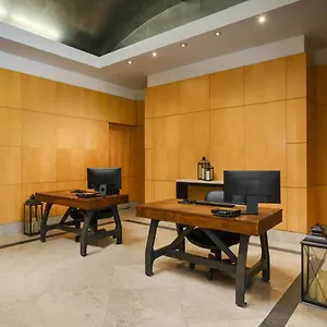 **** فندق ميلينيوم بريميير نيويورك تايمز سكوير الولايات المتحدة الأمريكية