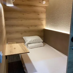 hostel-aq-capsule.hotels-of-almaty.com/